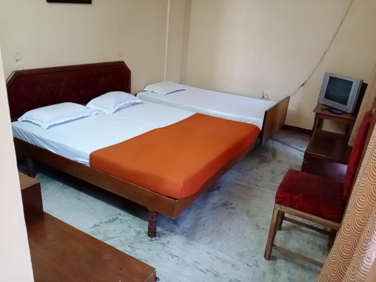 פונדיצ'רי Hotel Soorya Internatinol מראה חיצוני תמונה